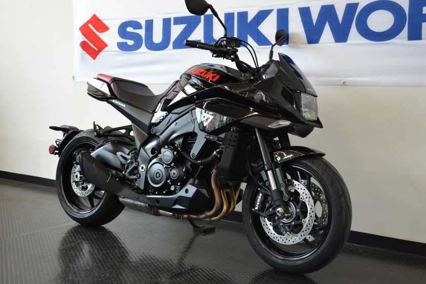 Katana スズキ Suzuki スズキワールド認定中古車 カラードシート仕様 Zuttoride Market ずっとライドマーケット