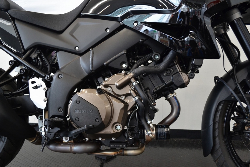 Vストローム1050 スズキ Suzuki V ストローム1050 スズキワールド認定中古車 年モデル Zuttoride Market ずっとライドマーケット