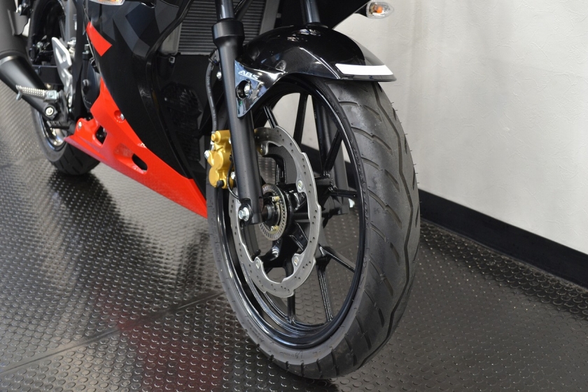 Gsx S125 スズキ Suzuki Gsx R125abs スズキワールド認定中古車 21年モデル Zuttoride Market ずっとライドマーケット