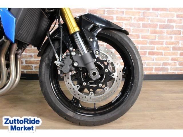 GSR750　ABS　ブレンボ付き！ GSR750 ABS ブレンボ付き！